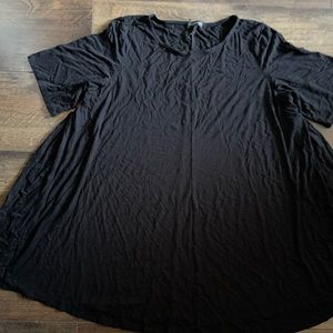 Flowy and comfy black dress by Eileen Fisher